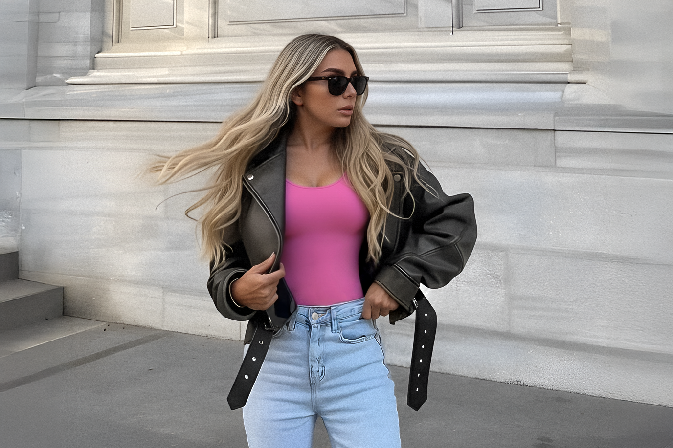 Functional top with jeans